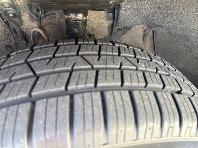 Used 2023 Toyota RAV4 Limited AWD/4WD image 28