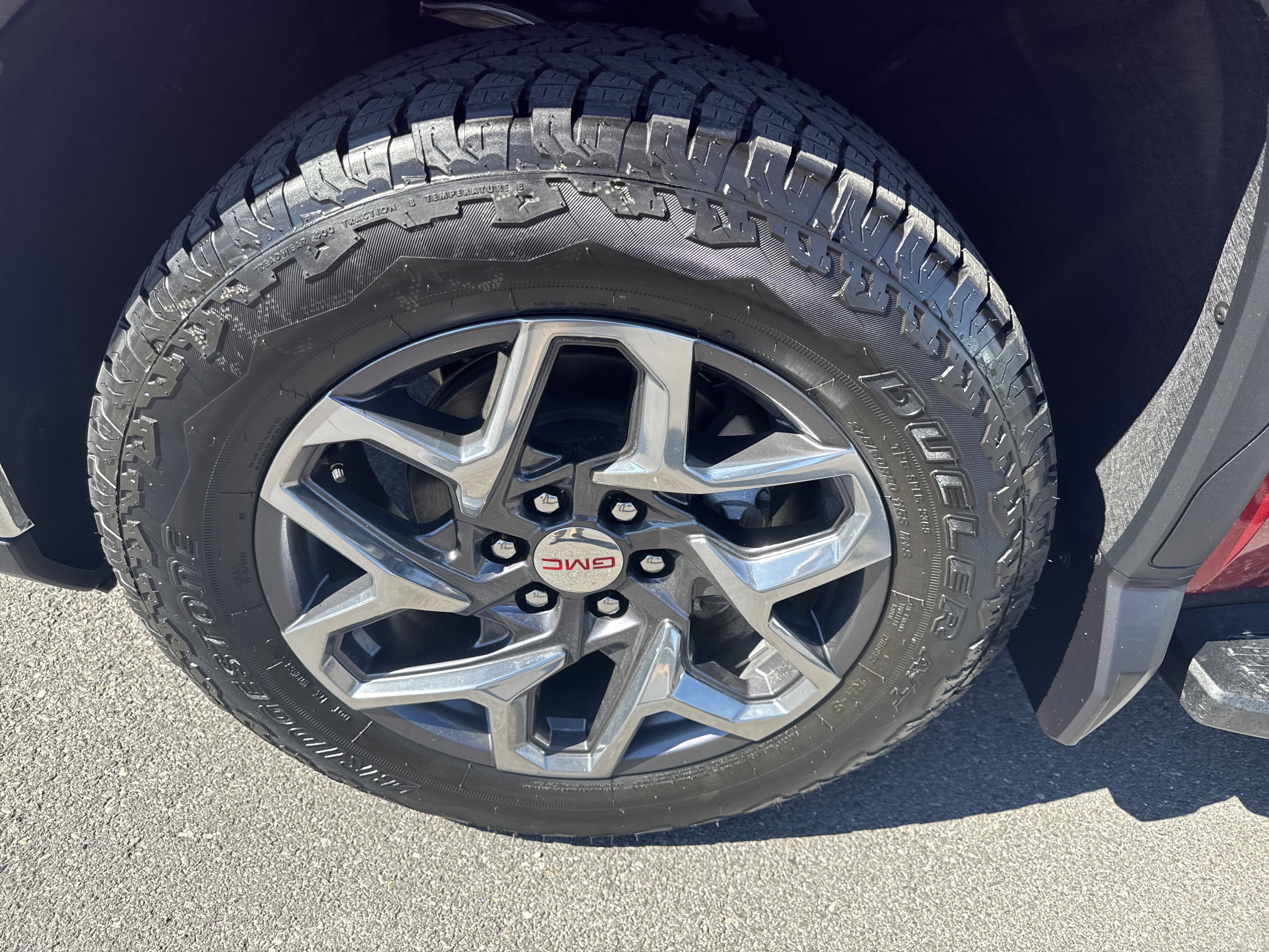 New 2026 GMC Sierra 1500 SLT w/ SLT Premium Package image 10