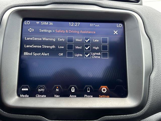 Certified 2023 Jeep Renegade Latitude w/ Sun/Sound Group AWD/4WD image 25