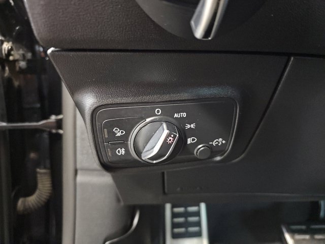 Used 2019 Audi TT RS AWD/4WD image 15