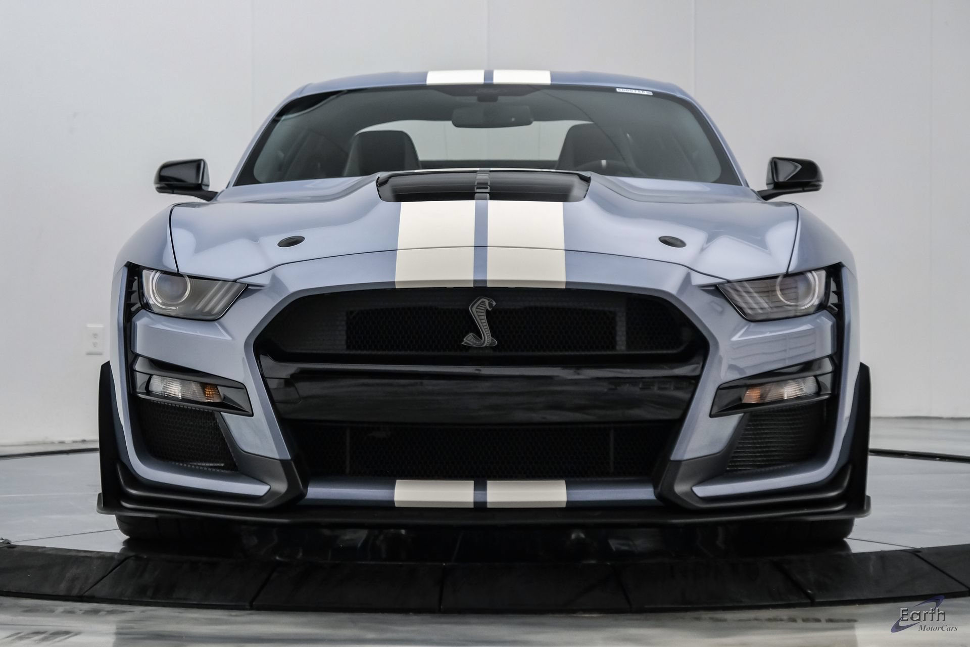 Used 2022 Ford Mustang Shelby GT500 w/ Carbon Fiber Track Pack RWD image 35