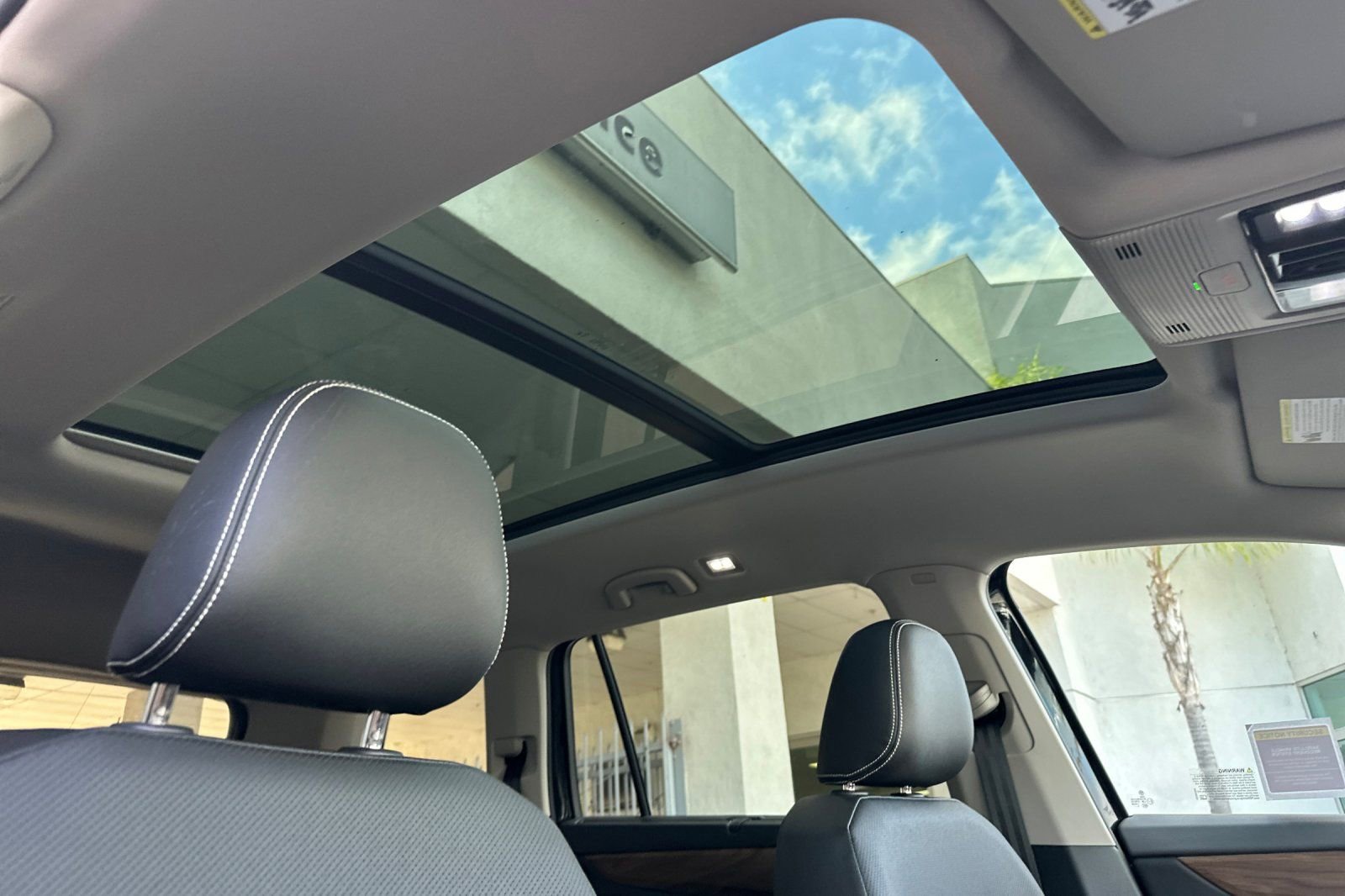 New 2026 Volkswagen Atlas SE image 17