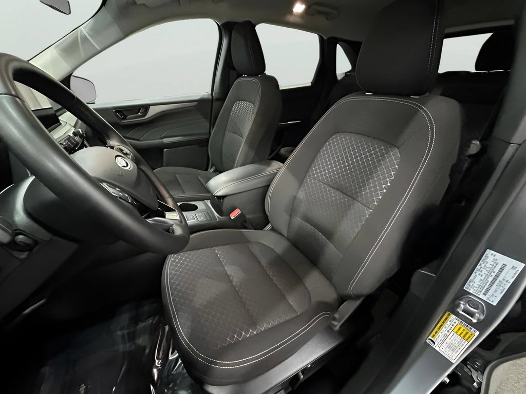 Certified 2024 Ford Escape Active w/ Cold Weather Package FWD image 18