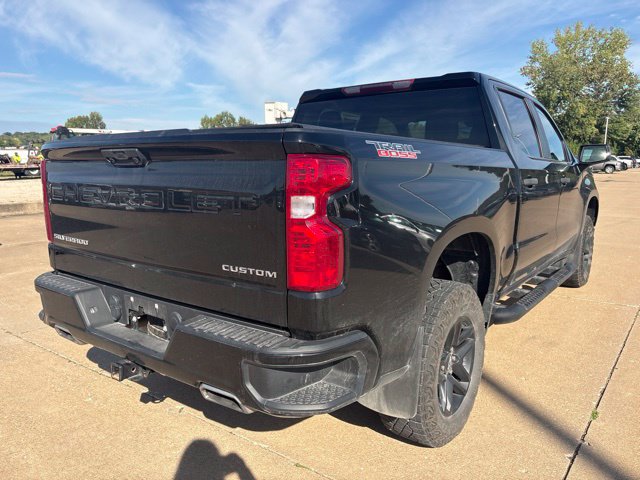 Used 2023 Chevrolet Silverado 1500 Custom Trail Boss AWD/4WD image 3