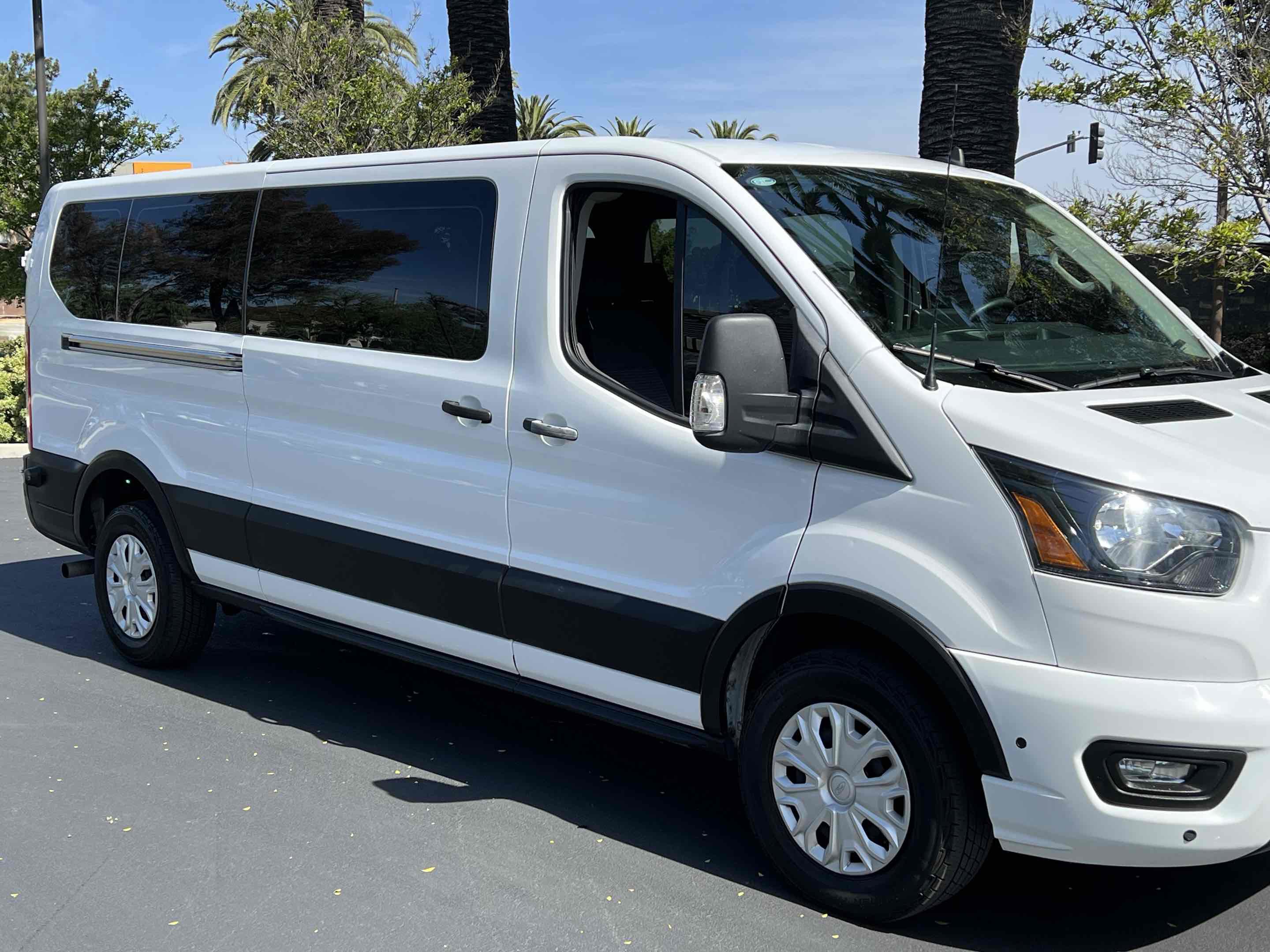 Used 2024 Ford Transit 350 XLT RWD image 43