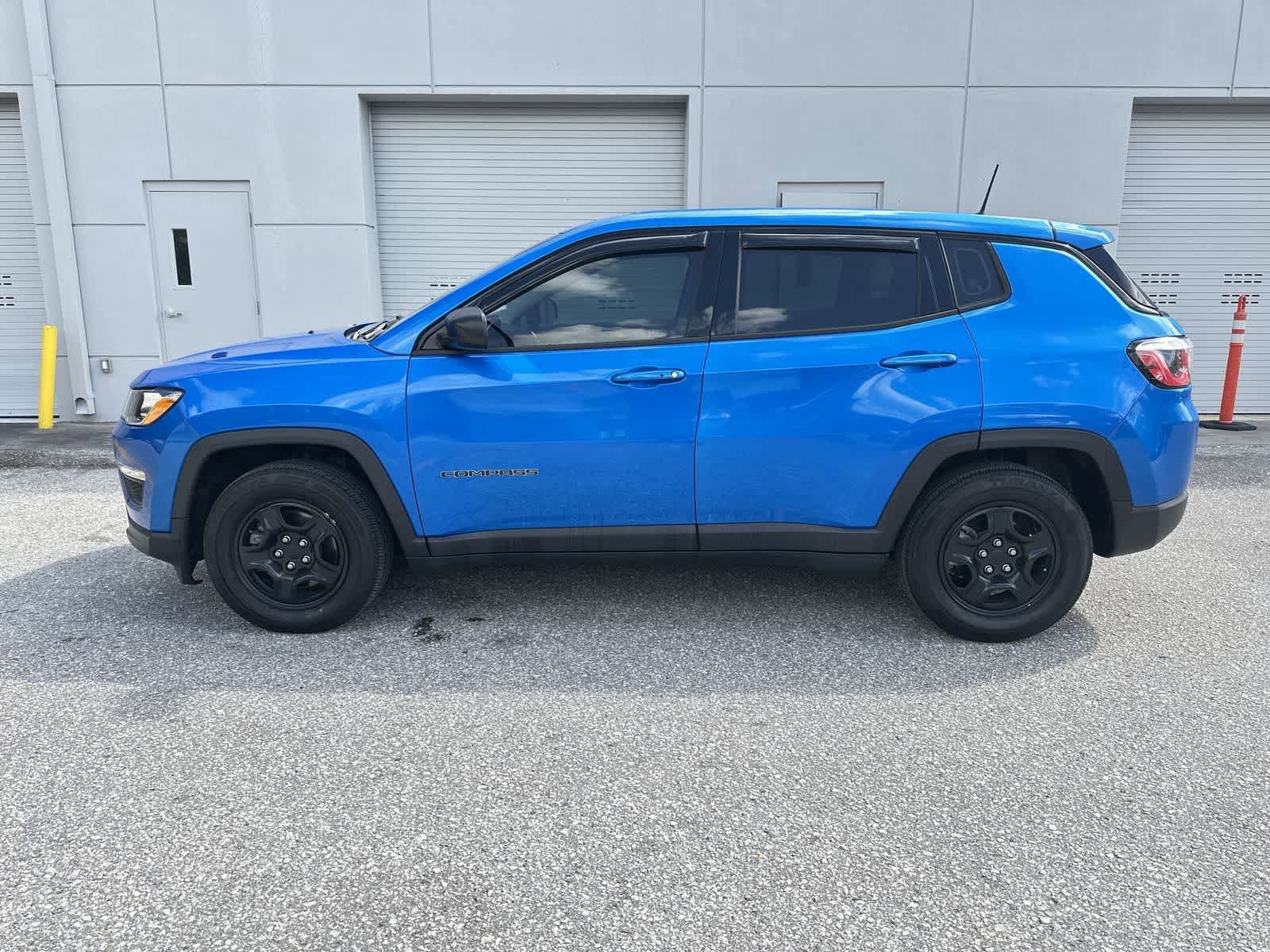 Used 2019 Jeep Compass Sport w/ Tech Group FWD image 3