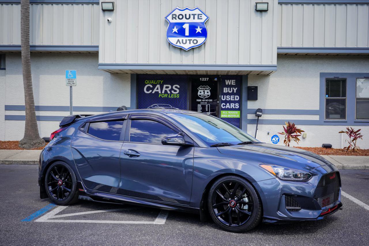 Used 2020 Hyundai Veloster Turbo R-Spec FWD image 4