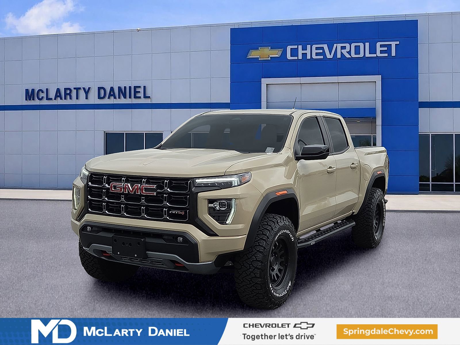 Used 2023 GMC Canyon AT4 w/ LPO, Skid Plate Package AWD/4WD image 2