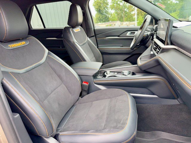 Used 2026 Ford Explorer Tremor w/ Tremor Convenience Package AWD/4WD image 9