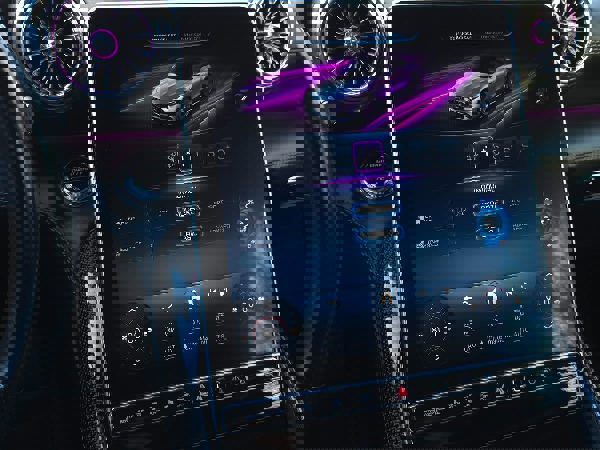 Used 2024 Mercedes-Benz SL 43 AMG image 70