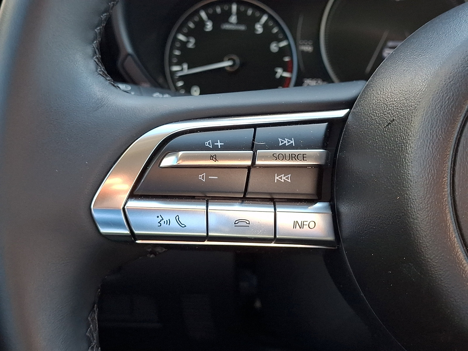 Certified 2025 MAZDA CX-50 AWD 2.5 S w/ Accent Package image 23