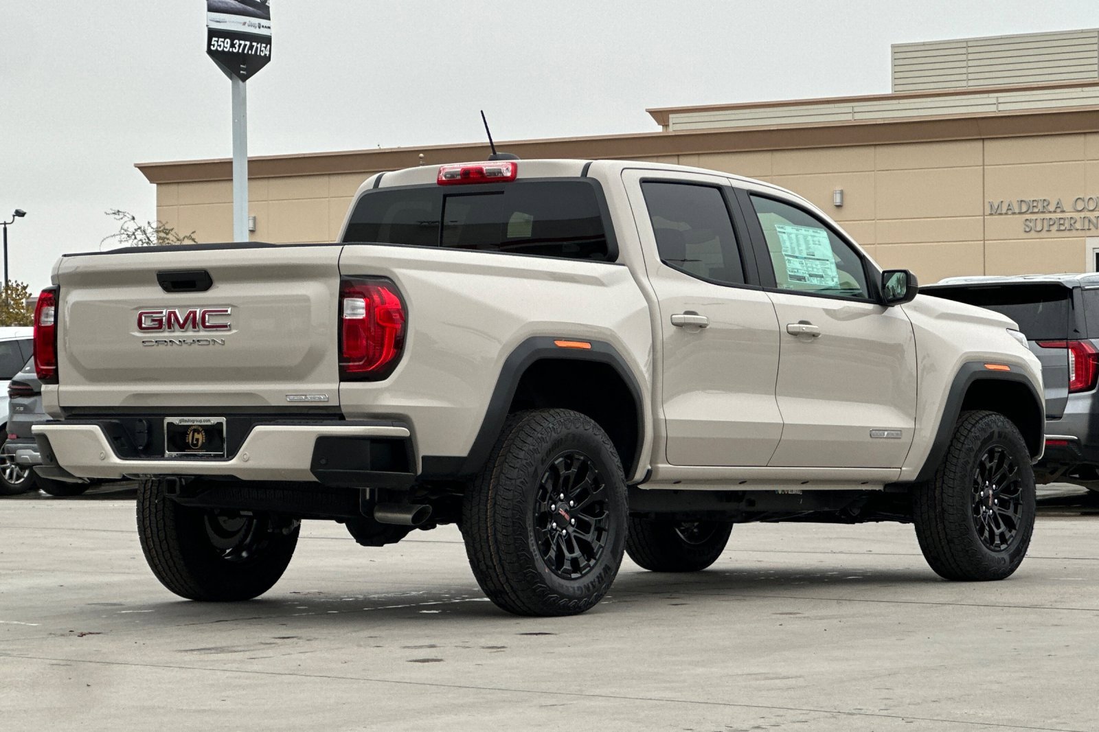 New 2026 GMC Canyon Elevation image 6