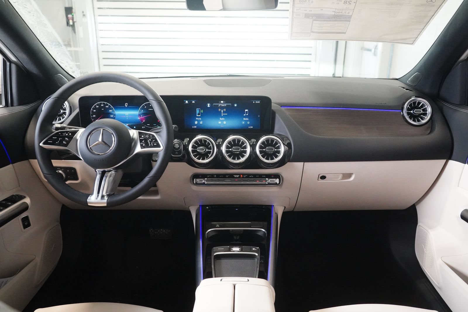 New 2026 Mercedes-Benz GLA 250 4MATIC image 17