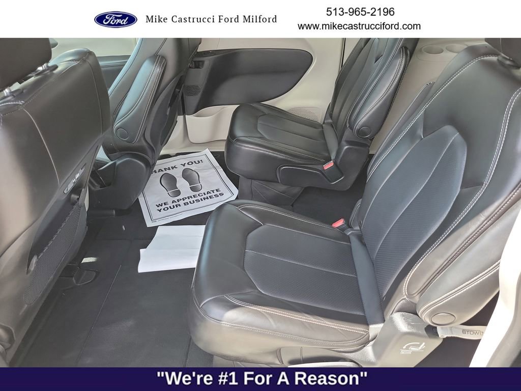 Used 2023 Chrysler Pacifica Touring-L FWD image 23