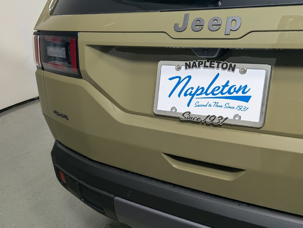 New 2026 Jeep Cherokee Limited AWD/4WD image 9