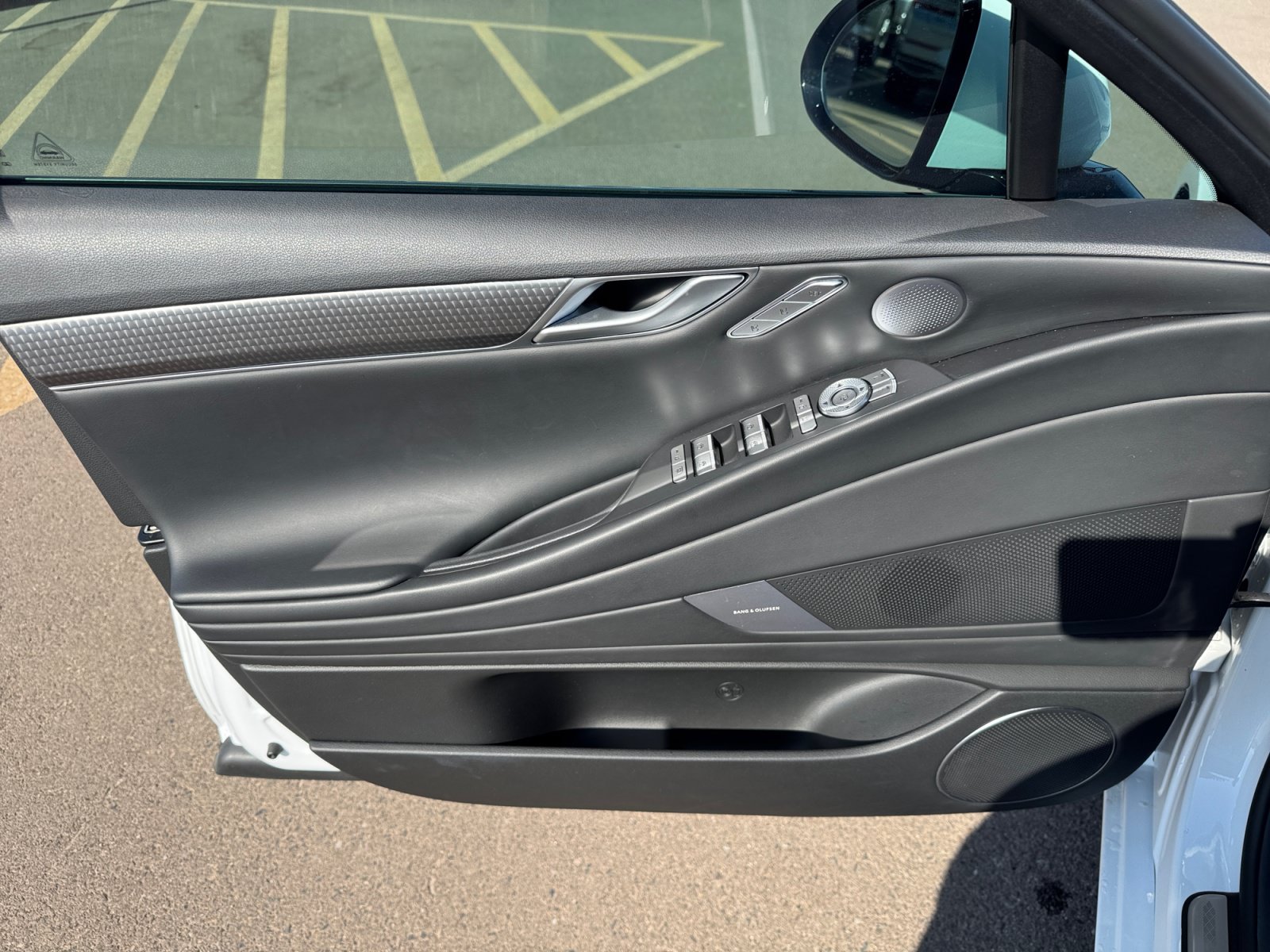 Used 2025 Genesis G80 3.5T Sport AWD/4WD image 13