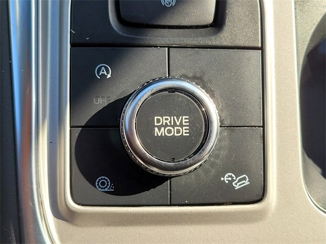 Used 2023 Ford Explorer XLT w/ Equipment Group 202A image 25