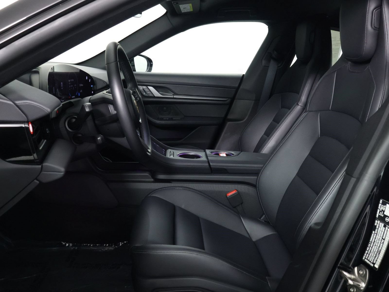 Certified 2026 Porsche Taycan AWD/4WD image 5