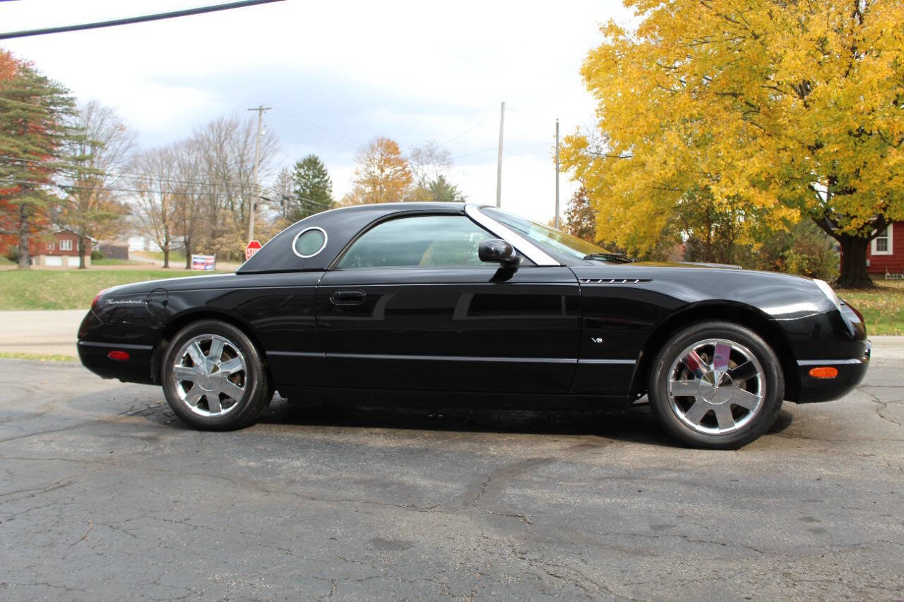 Used 2003 Ford Thunderbird image 20