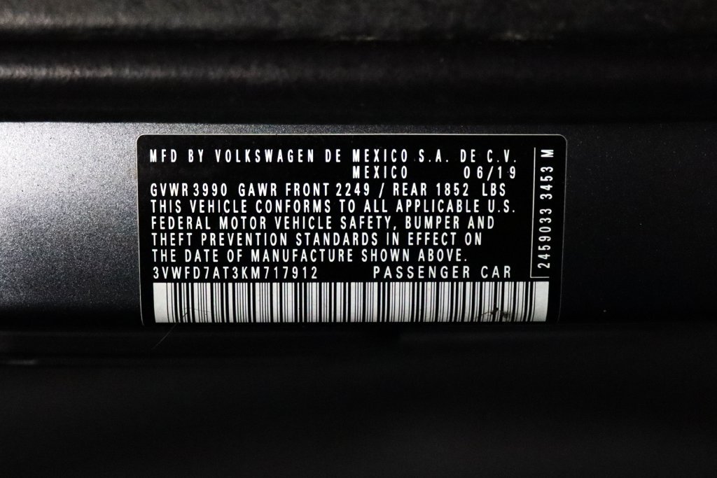 Used 2019 Volkswagen Beetle 2.0T S FWD image 30