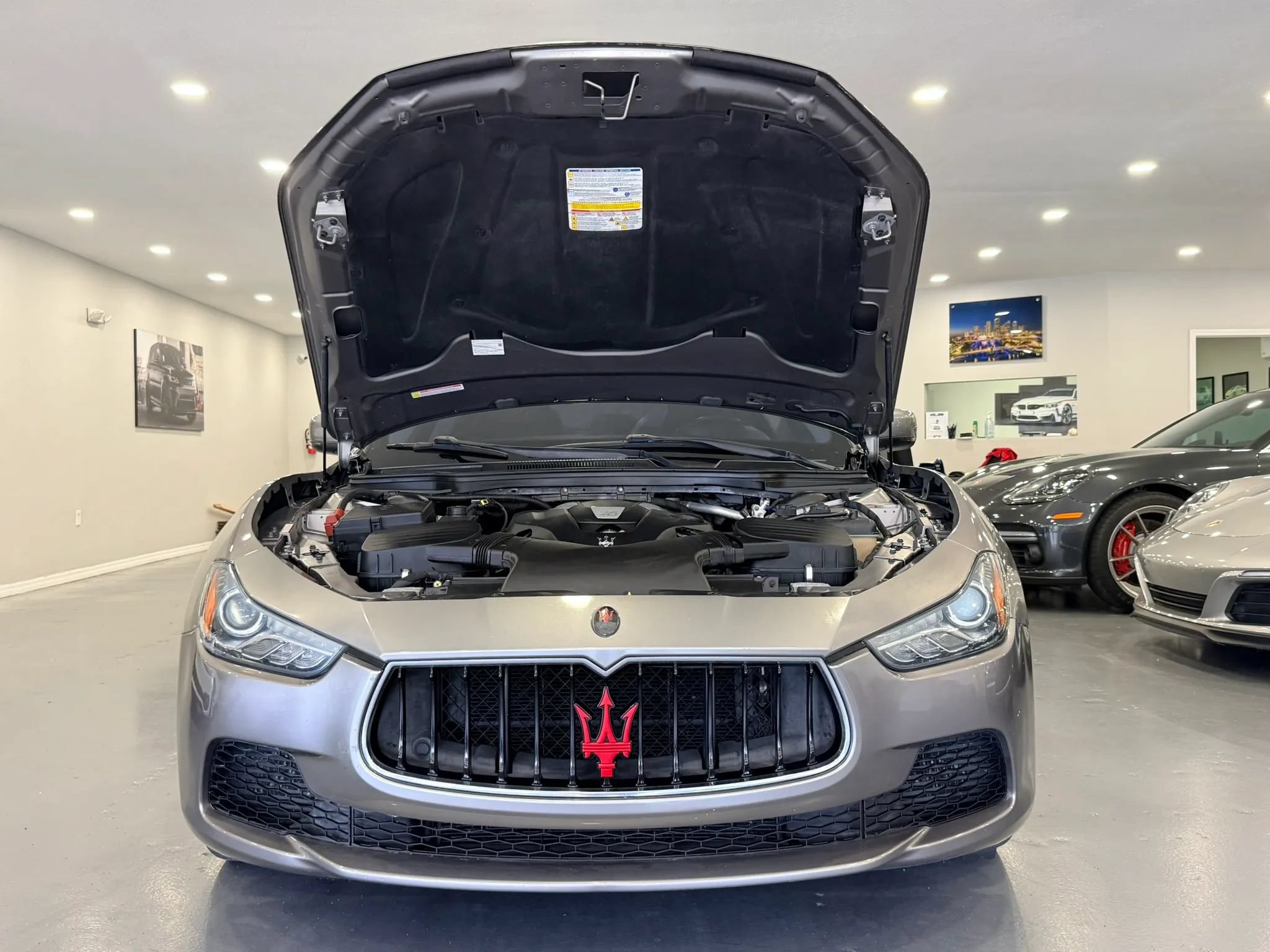Used 2016 Maserati Ghibli RWD image 40