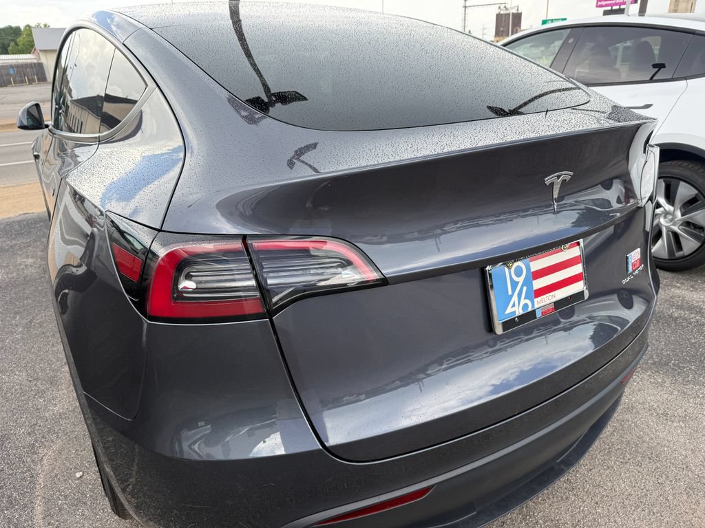 Used 2023 Tesla Model Y Long Range AWD/4WD image 10