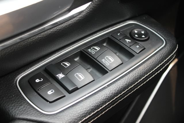 Used 2020 RAM 1500 Laramie AWD/4WD image 20