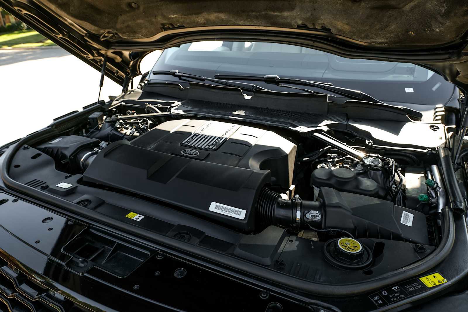 Used 2019 Land Rover Range Rover Long Wheelbase Supercharged image 54