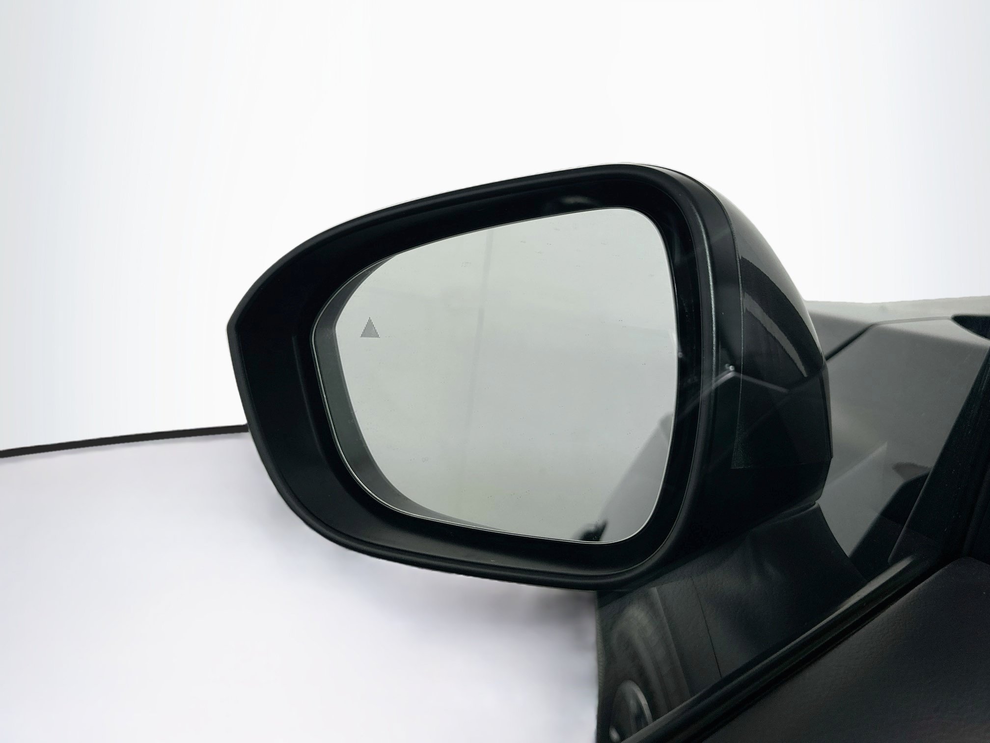 Used 2025 Nissan Rogue SV FWD image 16