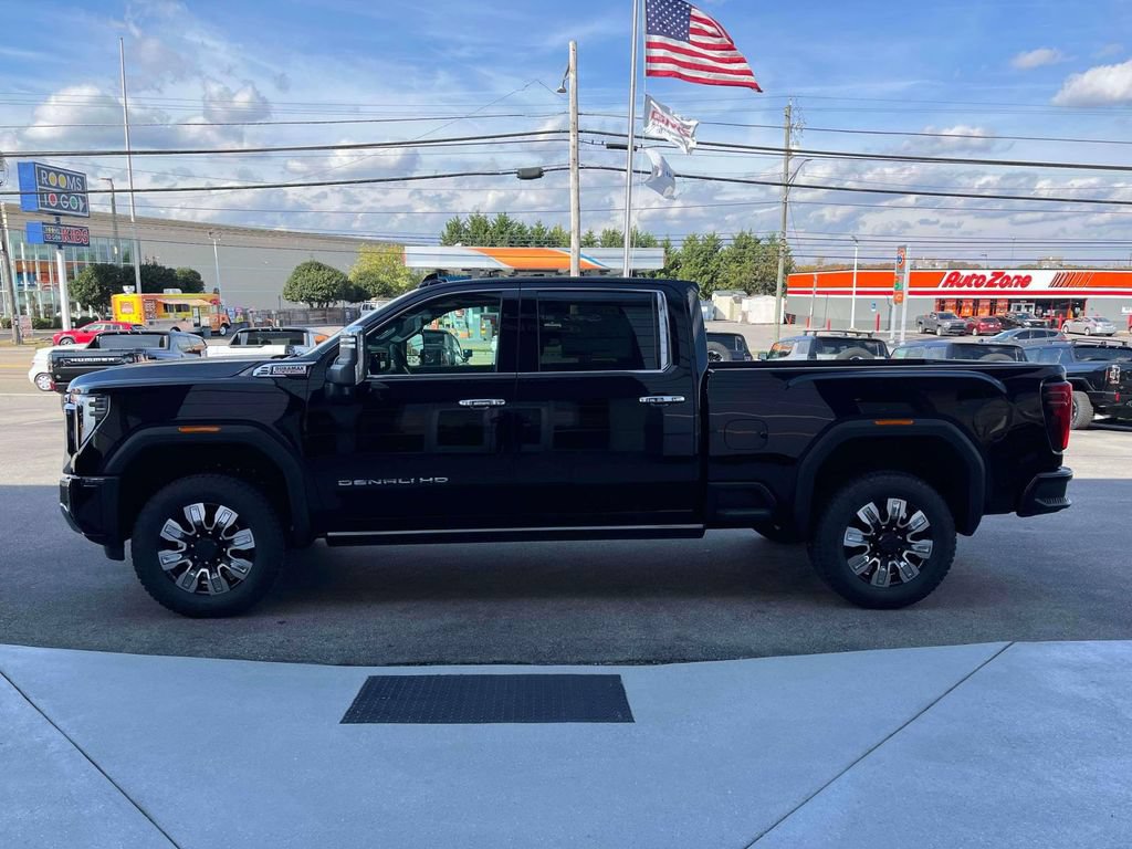 New 2026 GMC Sierra 2500 Denali w/ Denali Reserve Package AWD/4WD image 6