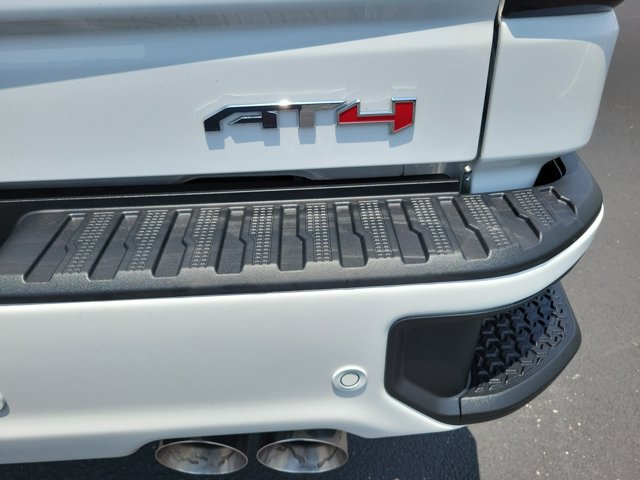 Used 2023 GMC Sierra 1500 AT4 w/ AT4 Premium Package AWD/4WD image 32
