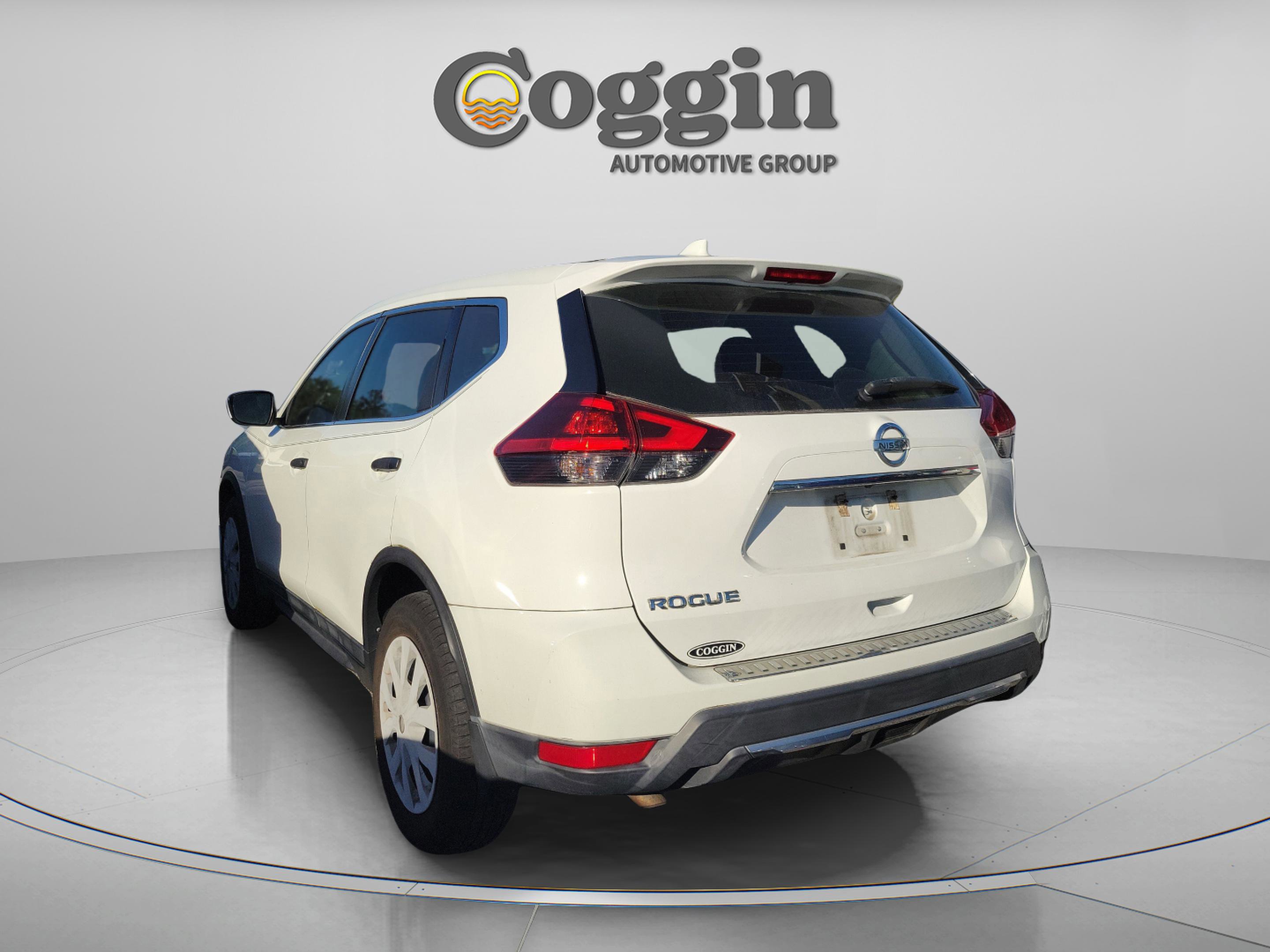 Used 2018 Nissan Rogue S FWD image 4