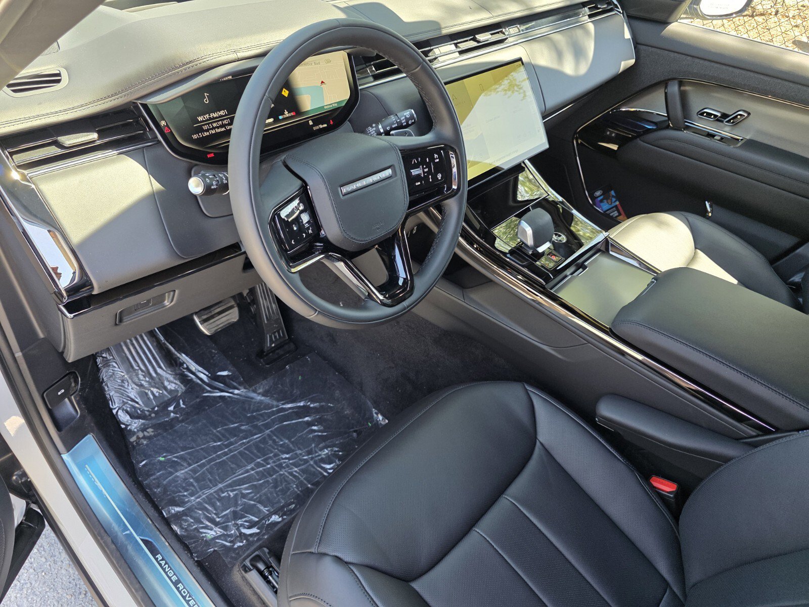 Used 2026 Land Rover Range Rover Sport Dynamic SE AWD/4WD image 10