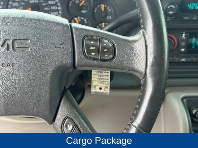 Used 2005 GMC Yukon SLT w/ SLT Preferred Equipment Group AWD/4WD image 13