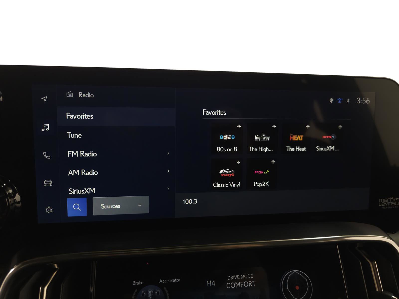 Used 2024 Lexus LX 600 4WD w/ Appearance Package image 25