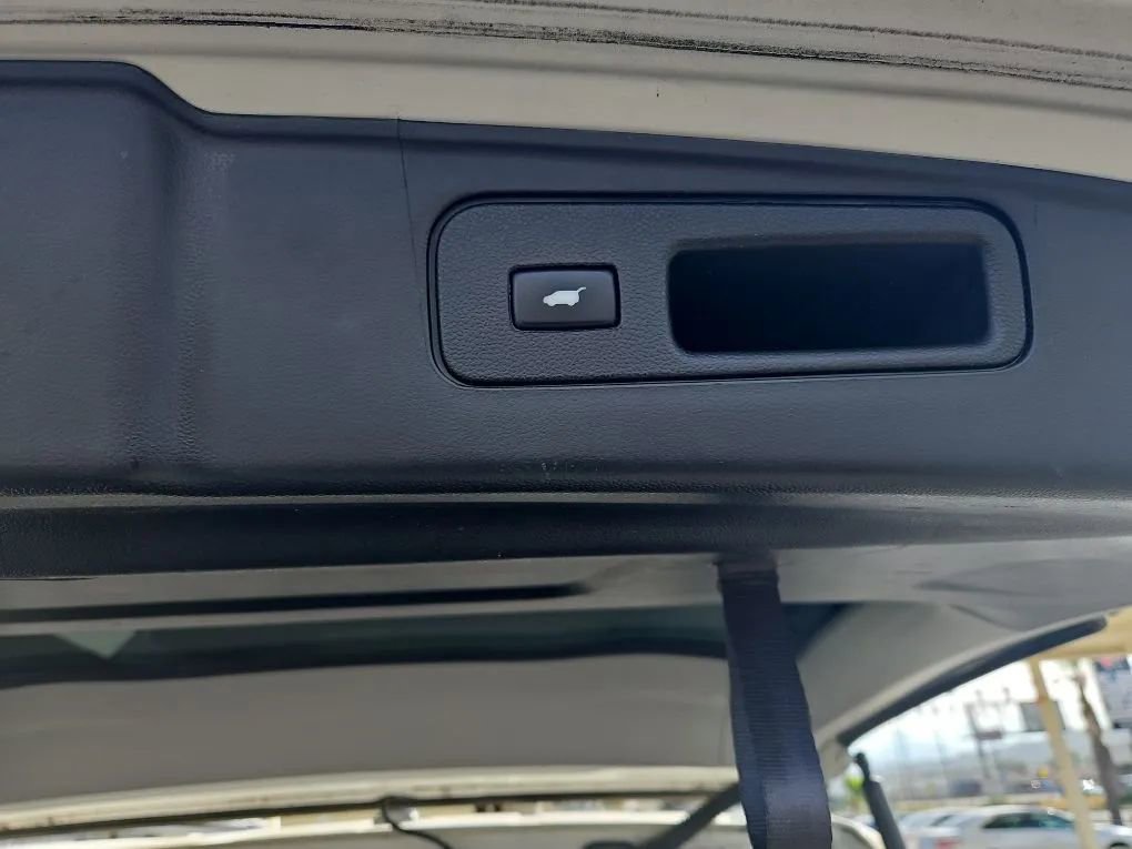 Used 2013 Honda Pilot Touring image 23
