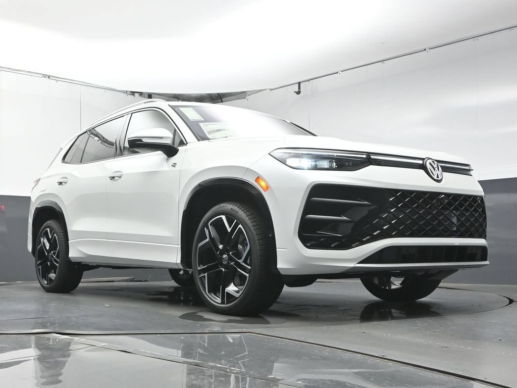 New 2026 Volkswagen Tiguan SEL R-Line AWD/4WD image 34