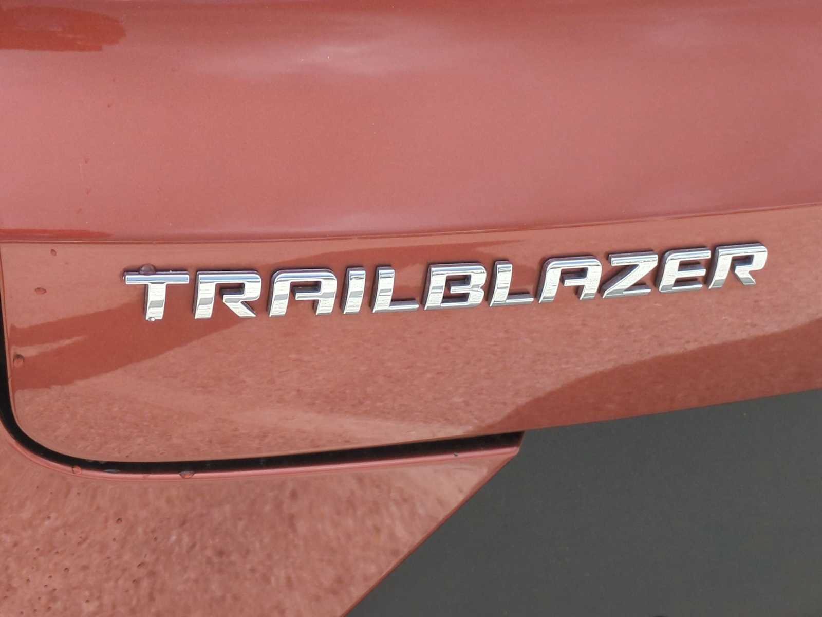 Used 2021 Chevrolet TrailBlazer LS FWD image 9