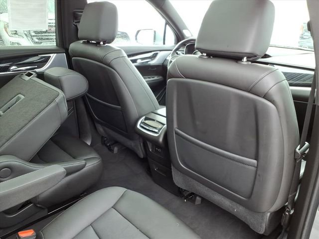 Used 2024 Cadillac XT6 Premium Luxury image 24