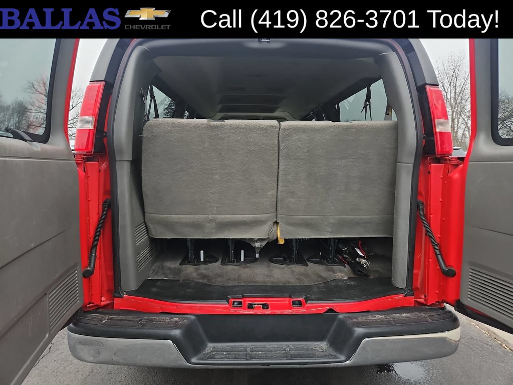 Certified 2016 Chevrolet Express 3500 LT w/ LT Preferred Equipment Group RWD image 27