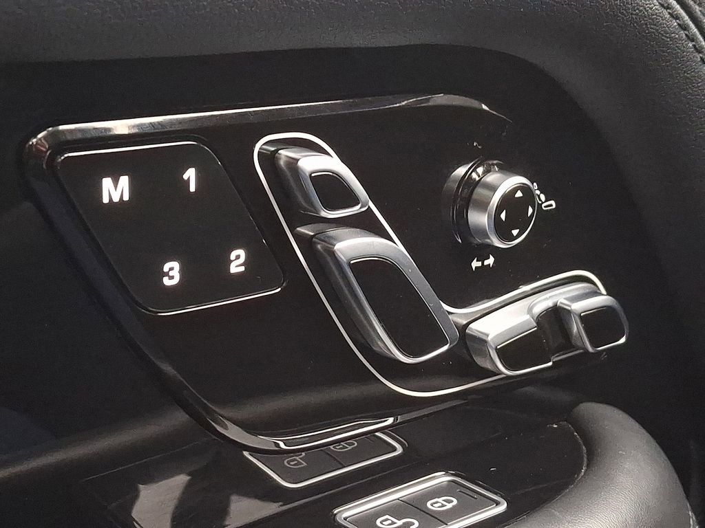Used 2019 Land Rover Range Rover Supercharged image 27