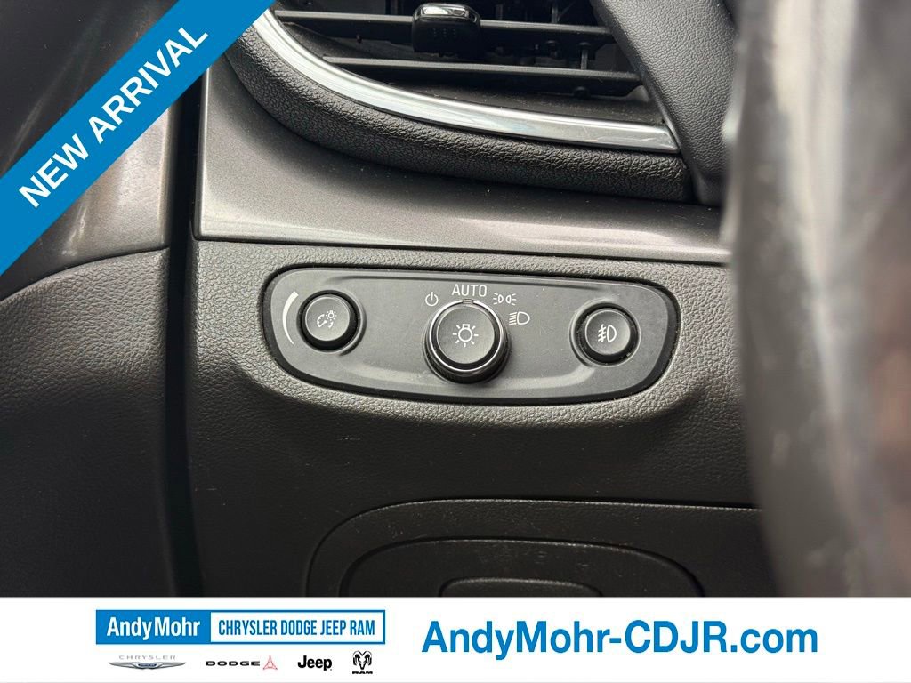Used 2018 Buick Encore Essence FWD image 14