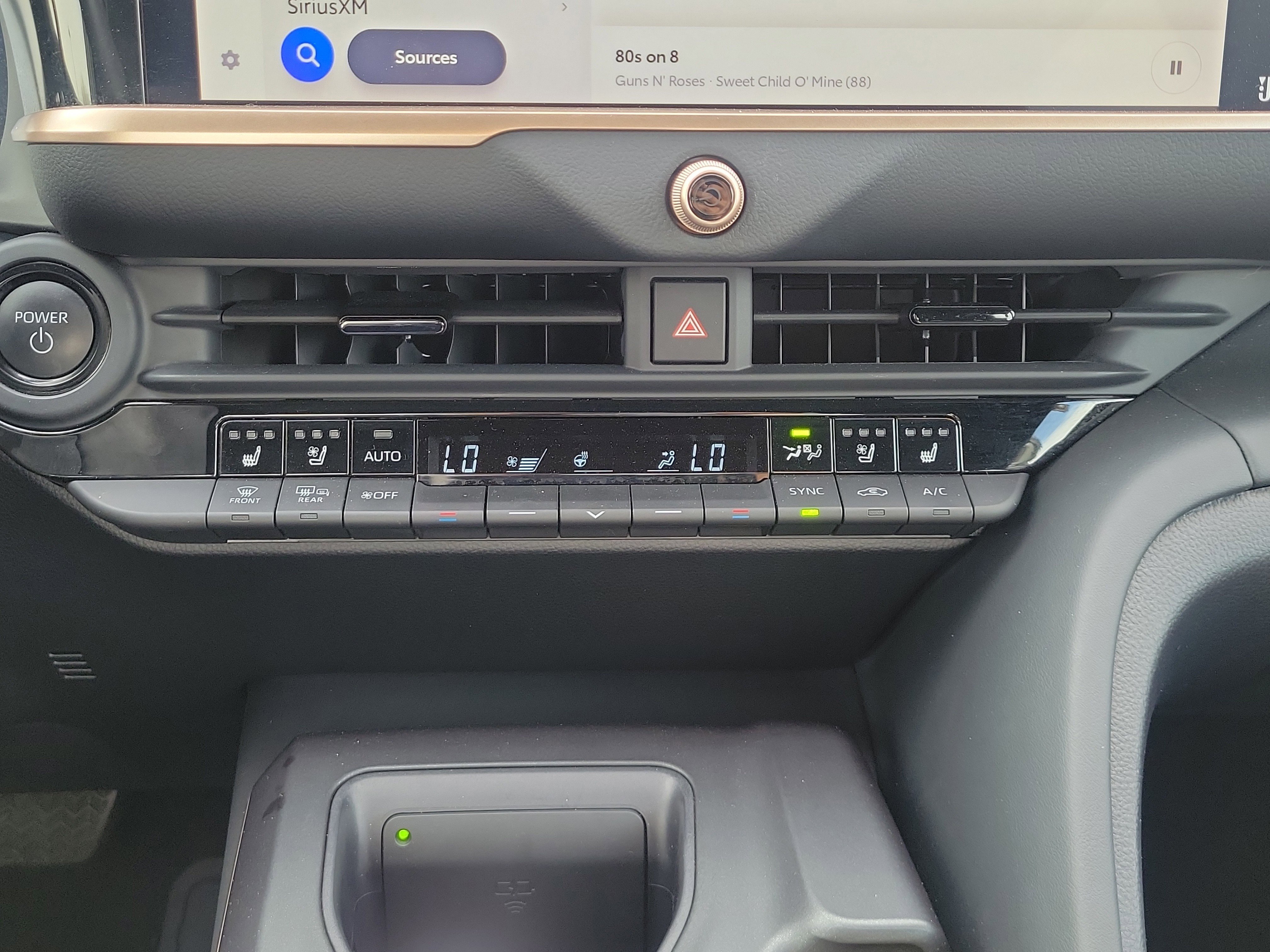 Used 2023 Toyota Crown Limited image 31