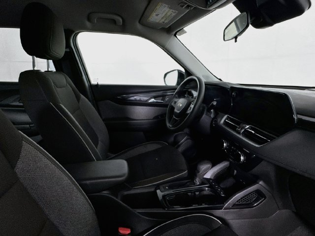 Used 2026 Chevrolet TrailBlazer LT FWD image 26