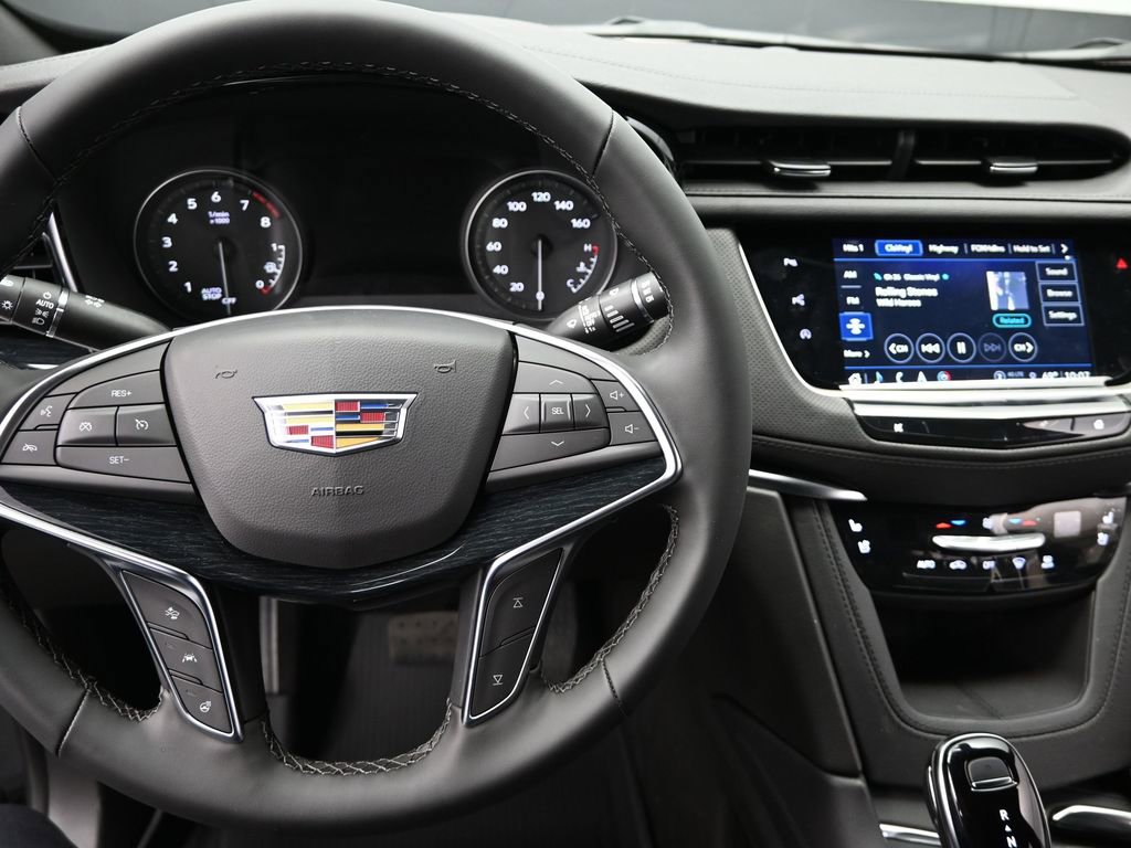 New 2026 Cadillac XT5 Premium Luxury w/ Driver Assist Package AWD/4WD image 9