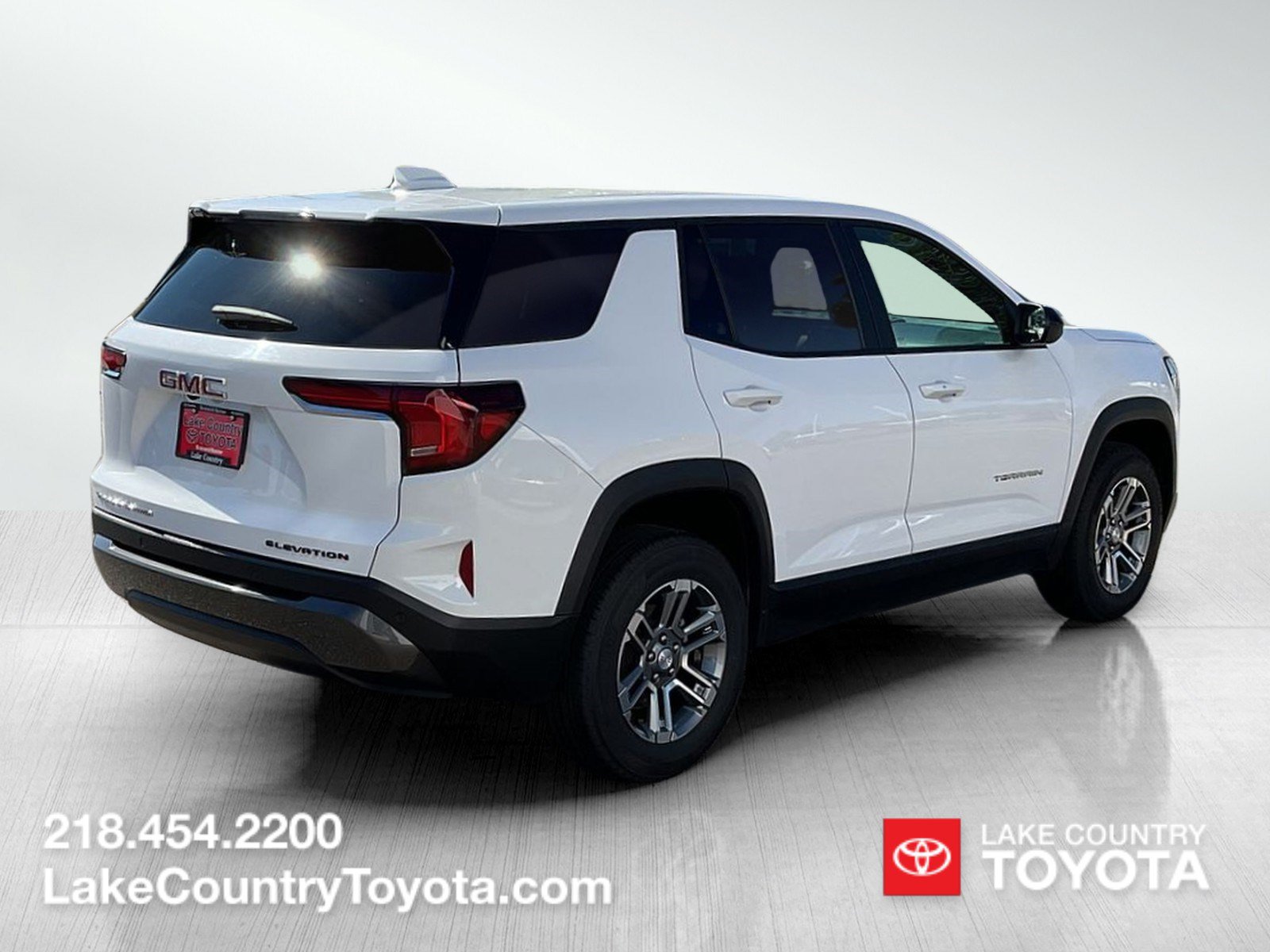 Used 2025 GMC Terrain Elevation AWD/4WD image 5