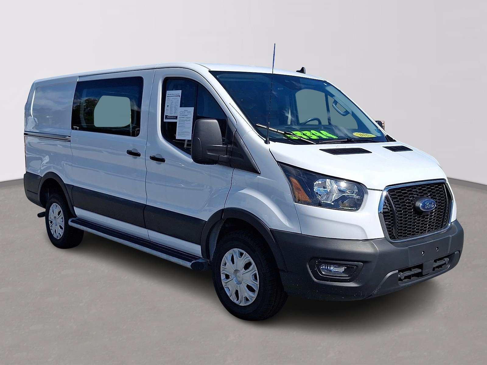 Used 2025 Ford Transit 250 Low Roof w/ Exterior Upgrade Package RWD image 3