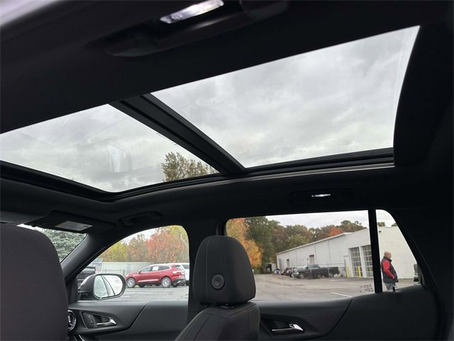 New 2026 Chevrolet Equinox LT w/ Midnight Edition image 13