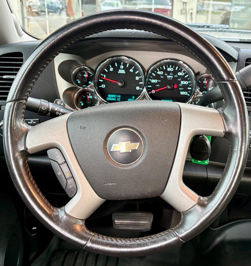 Used 2009 Chevrolet Silverado 1500 LT w/ Power Pack Plus AWD/4WD image 19