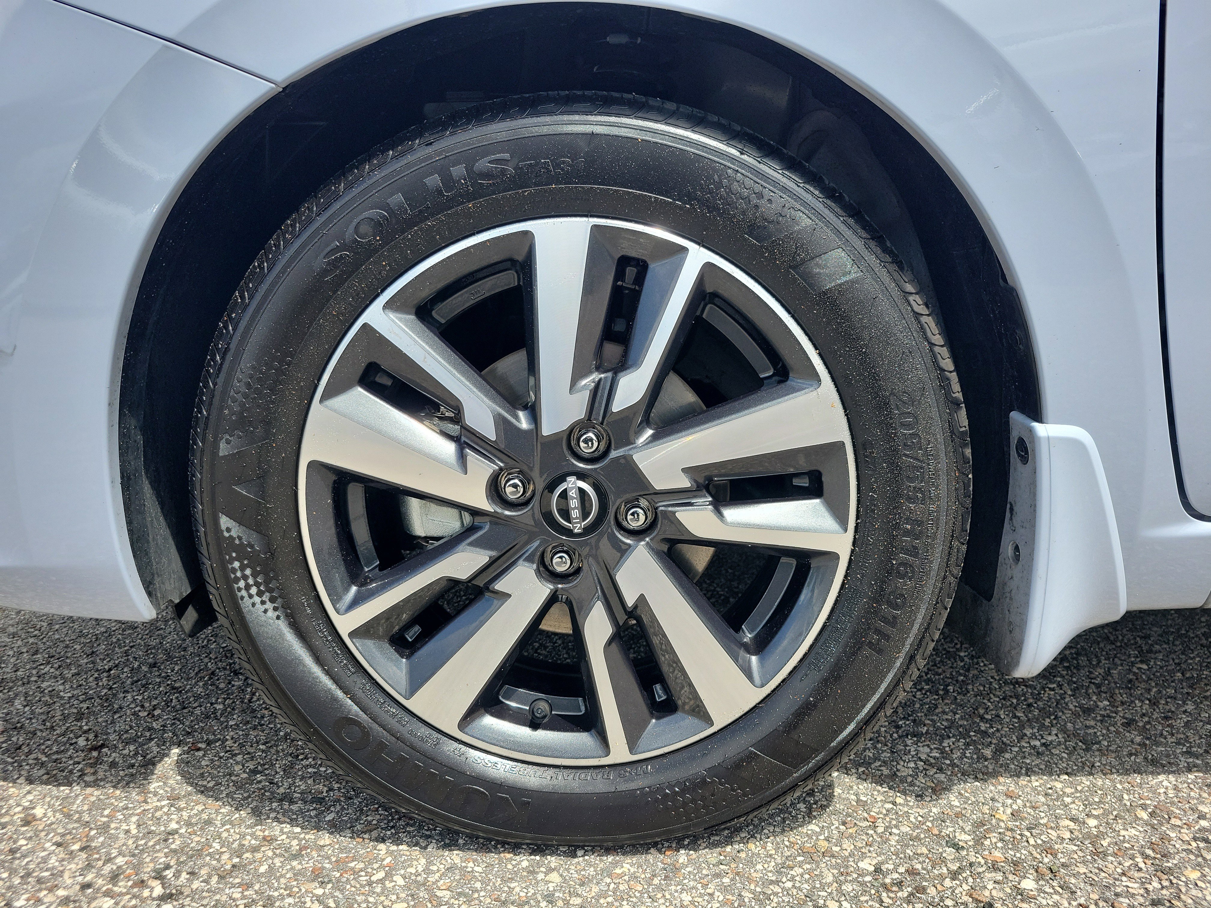 Certified 2024 Nissan Versa SV w/ Trunk Package FWD image 10